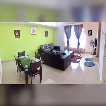 Apartment Wakaf Che Yeh Kota Bharu Esterno foto